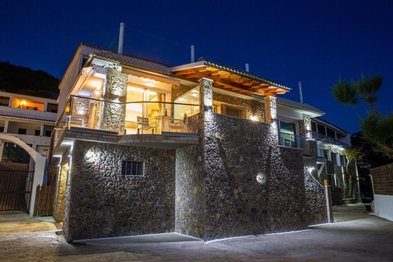 Black Rocks Family, Luxury Seafront Beach Maisonette Agios Gordios  Zewnętrze zdjęcie