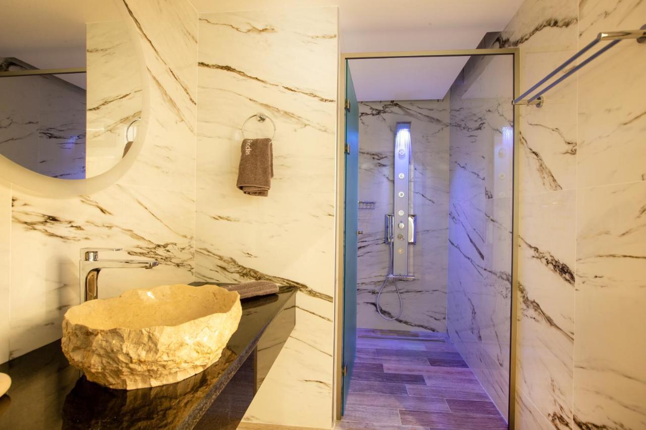 Black Rocks Family, Luxury Seafront Beach Maisonette Agios Gordios  Zewnętrze zdjęcie